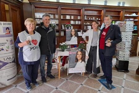 I nostri volontari con la titolare Caterina Marchesi e il vicesindaco di Sasso M. Luciano Russo 