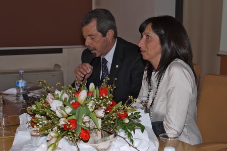 Il Presidente D. Francesco Rivelli con la giornalista Deborah Dirani