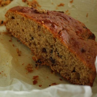 Ciambella all'aroma di caffè e zibibbo