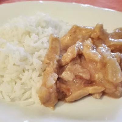 Straccetti di pollo con marsala, mele e noci